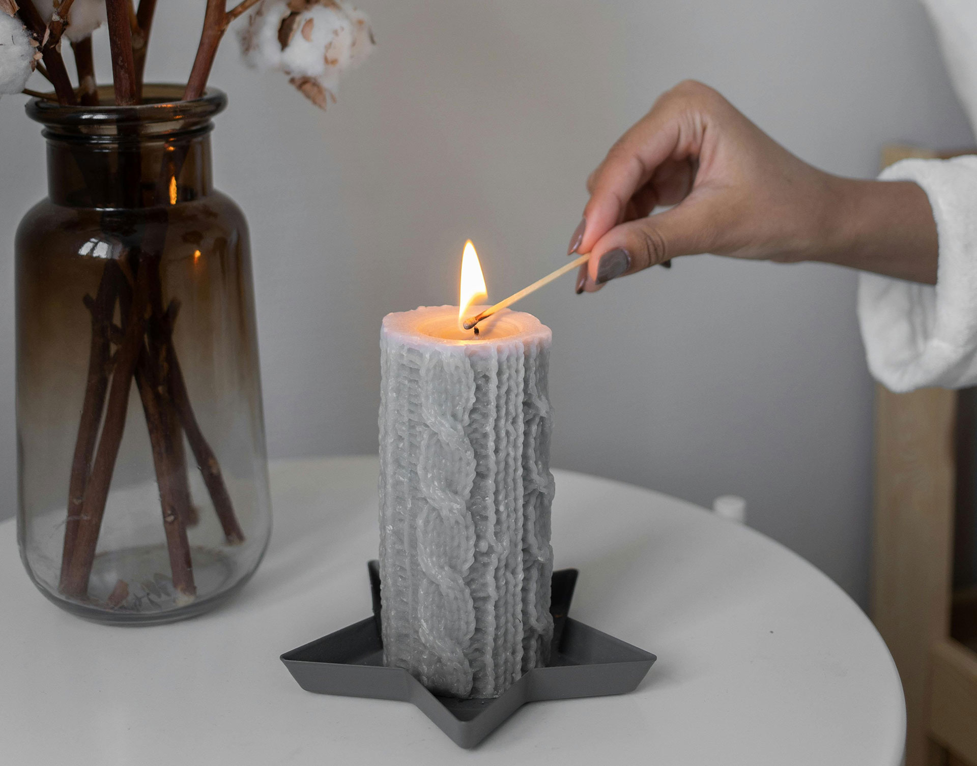 Uleiurile de parfum si uleiurile esentiale – daunatoare pentru lumanarile parfumate?